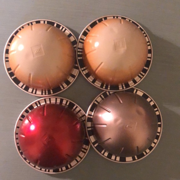 Nespresso Vertuo Deluxe Flat Head Coffee Machine - Picture 5 of 5